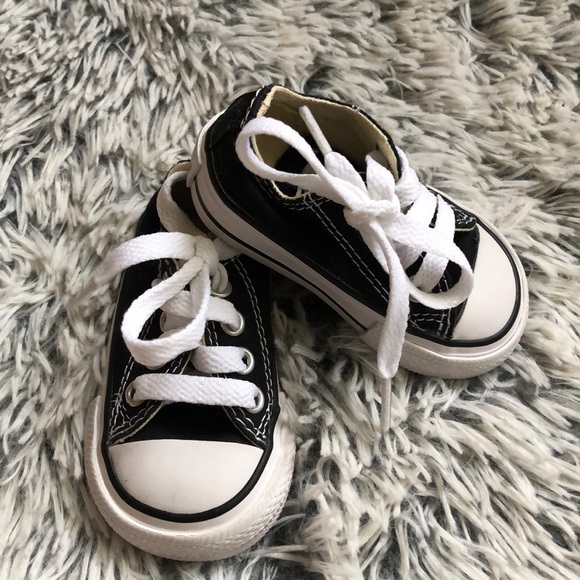 Converse - Picture 2 of 5